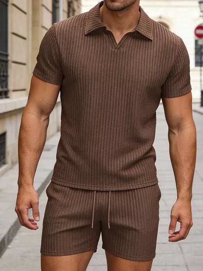 Ensemble de vêtements d'été avec polo