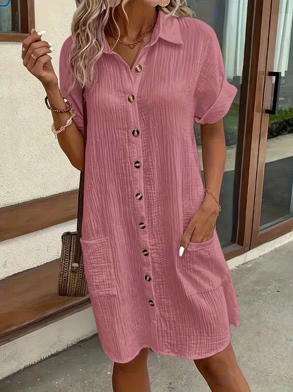 Robe chemise avec col en V et manches courtes