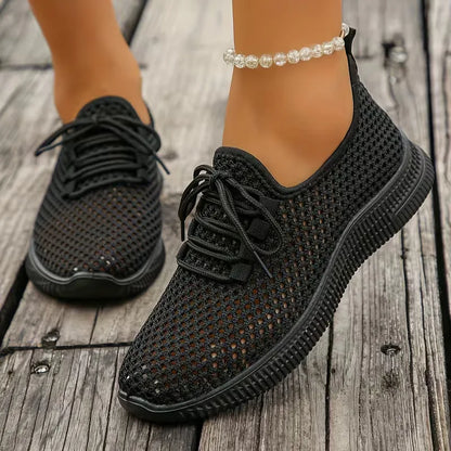 Low sneakers with woven design