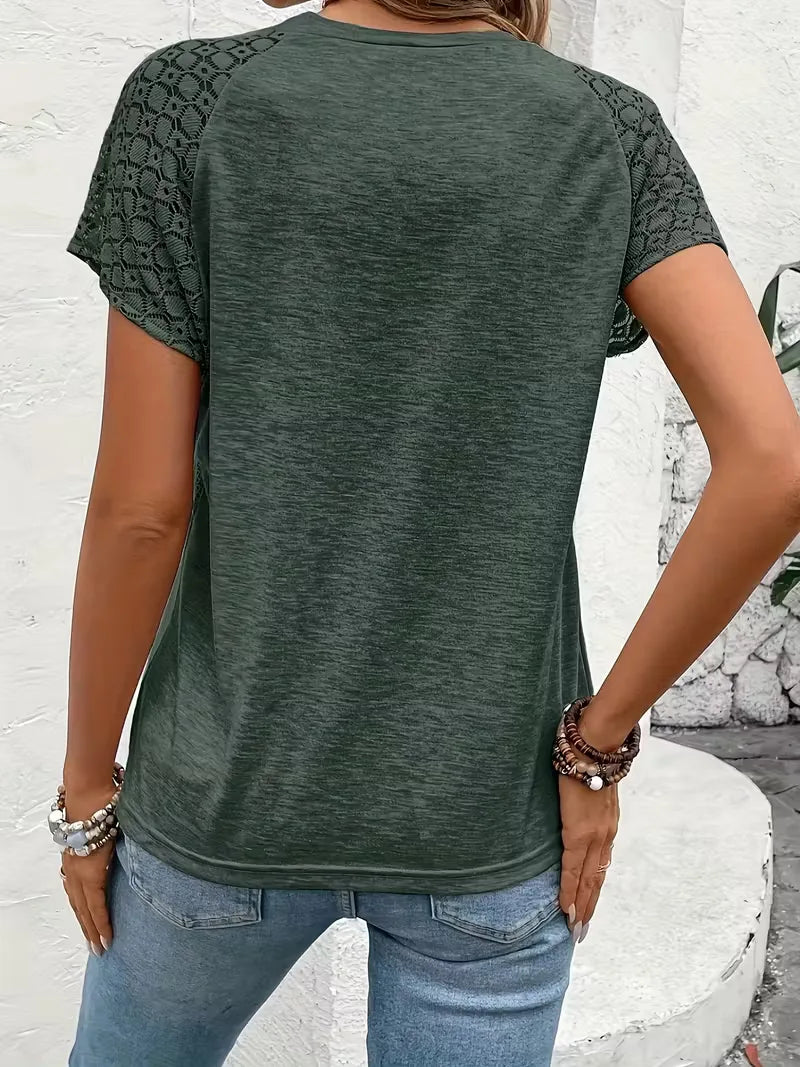 T-shirt à manches courtes avec détails en dentelle