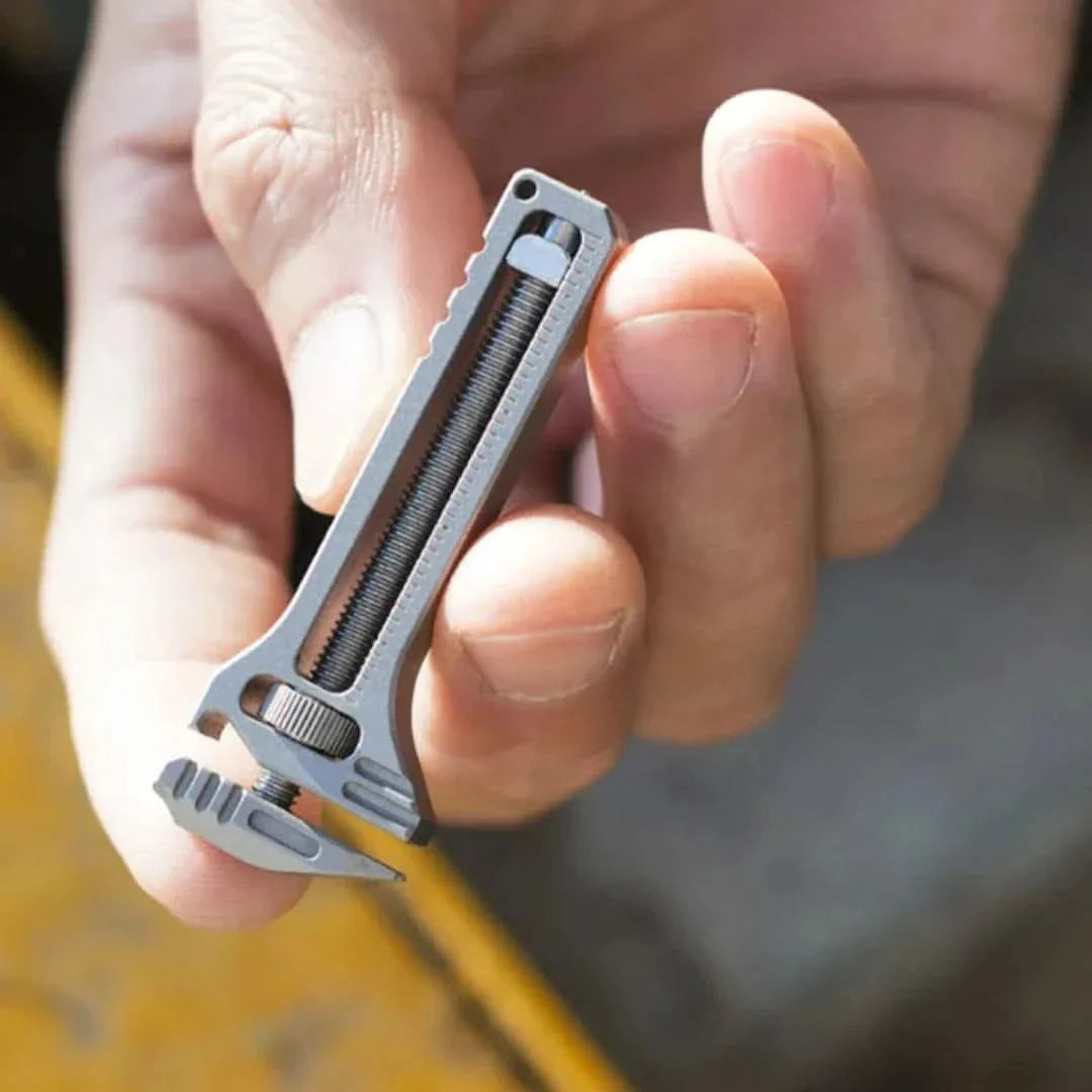合金マルチツール | 日常使いのツール
