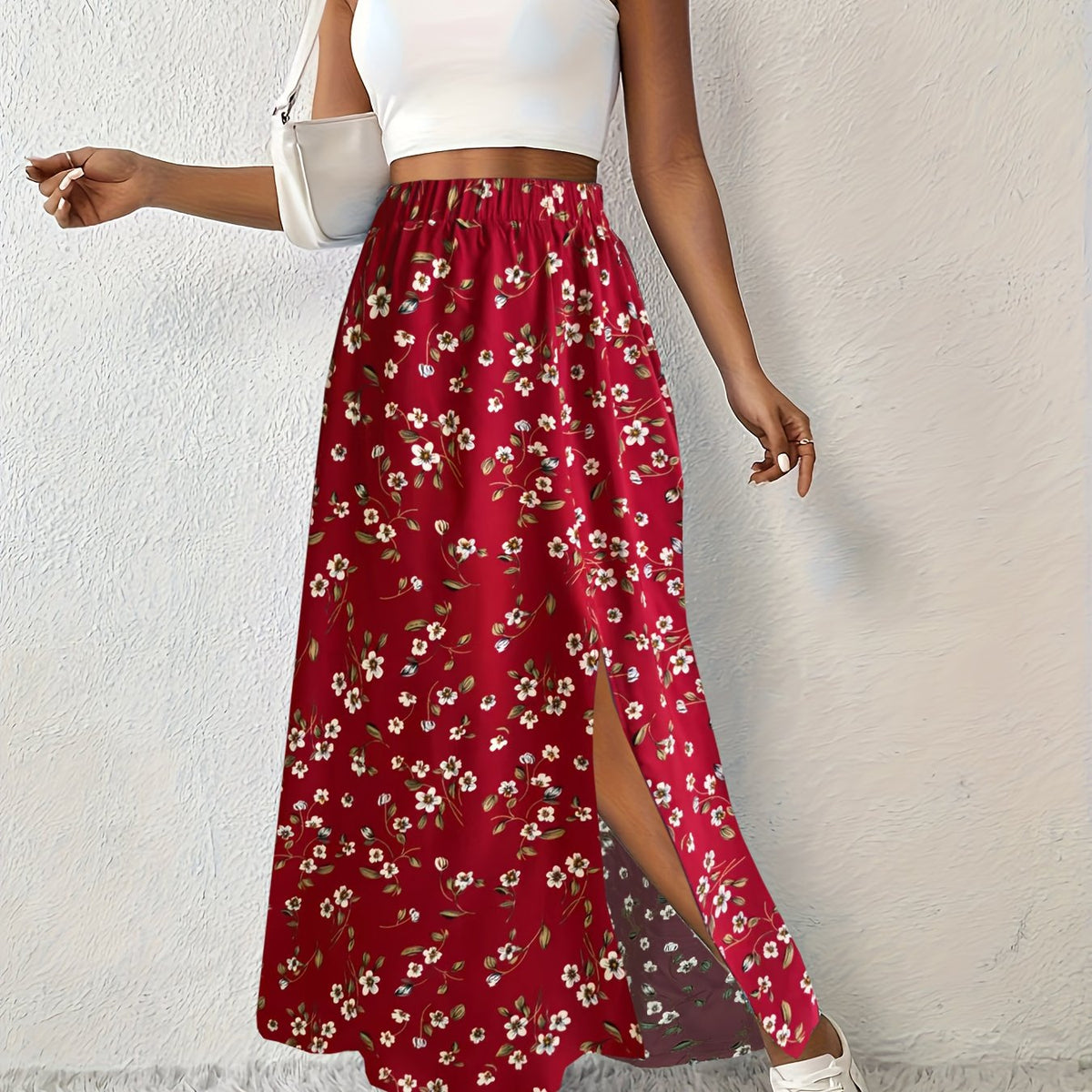 Eleganter Sommer-Maxirock für Damen mit Blumenmuster und luftigem Schlitz