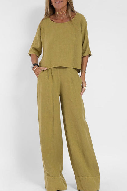 Lightweight Two-Piece Women's Set with Wide Trousers
