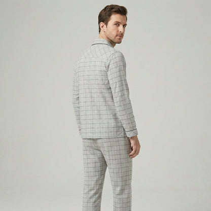 Pyjama set with shirt and button closure