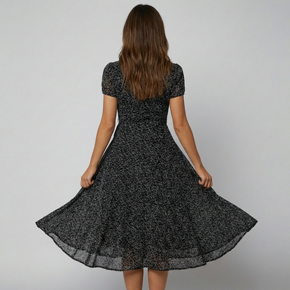 Abito estivo con scollo a V – Elegante e fresco per le giornate calde
