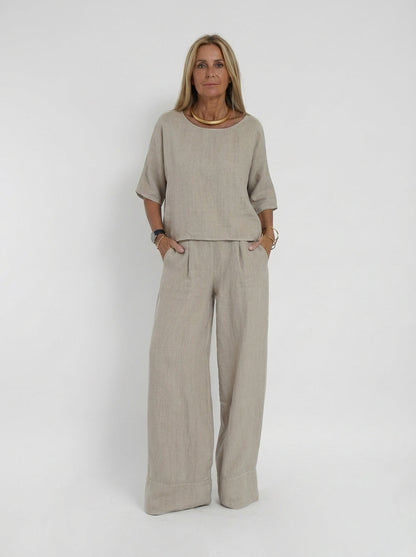 Lightweight Two-Piece Women's Set with Wide Trousers