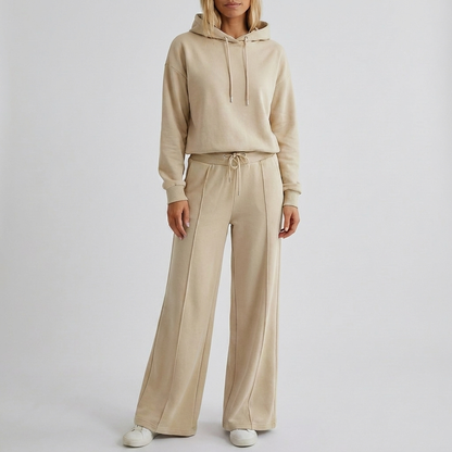 Relaxed two-piece outfit