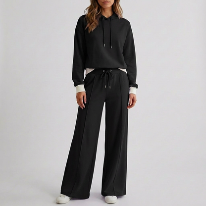 Relaxed two-piece outfit