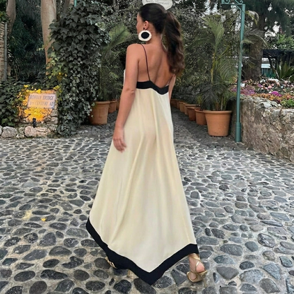 Fließendes Maxikleid mit V-Ausschnitt.