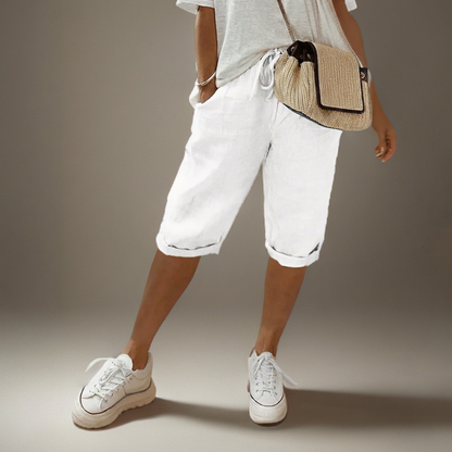 Shorts with a relaxed fit and drawstring