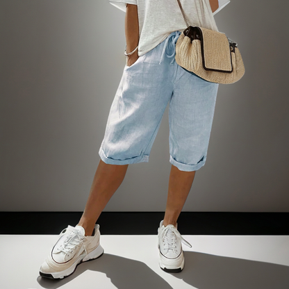 Shorts with a relaxed fit and drawstring