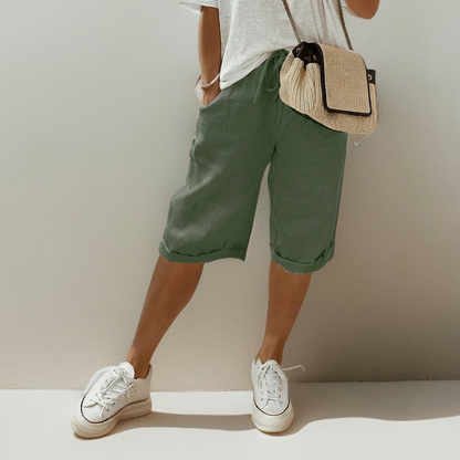 Shorts with a relaxed fit and drawstring