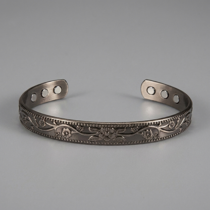 Magnetic Therapy Bracelet Elegant Design
