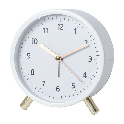 Silent Scandinavian Table Clock with Minimalist Design – Timeless and Elegant