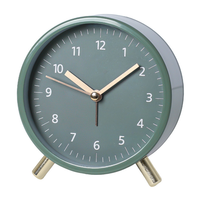 Silent Scandinavian Table Clock with Minimalist Design – Timeless and Elegant