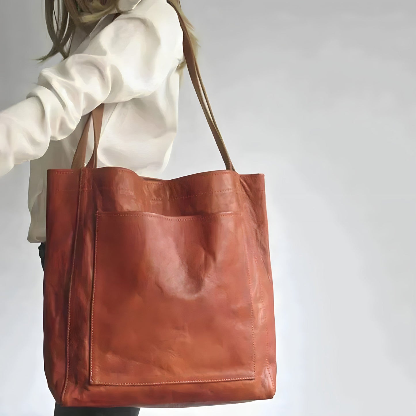 Leather bag for women - with plenty of storage space