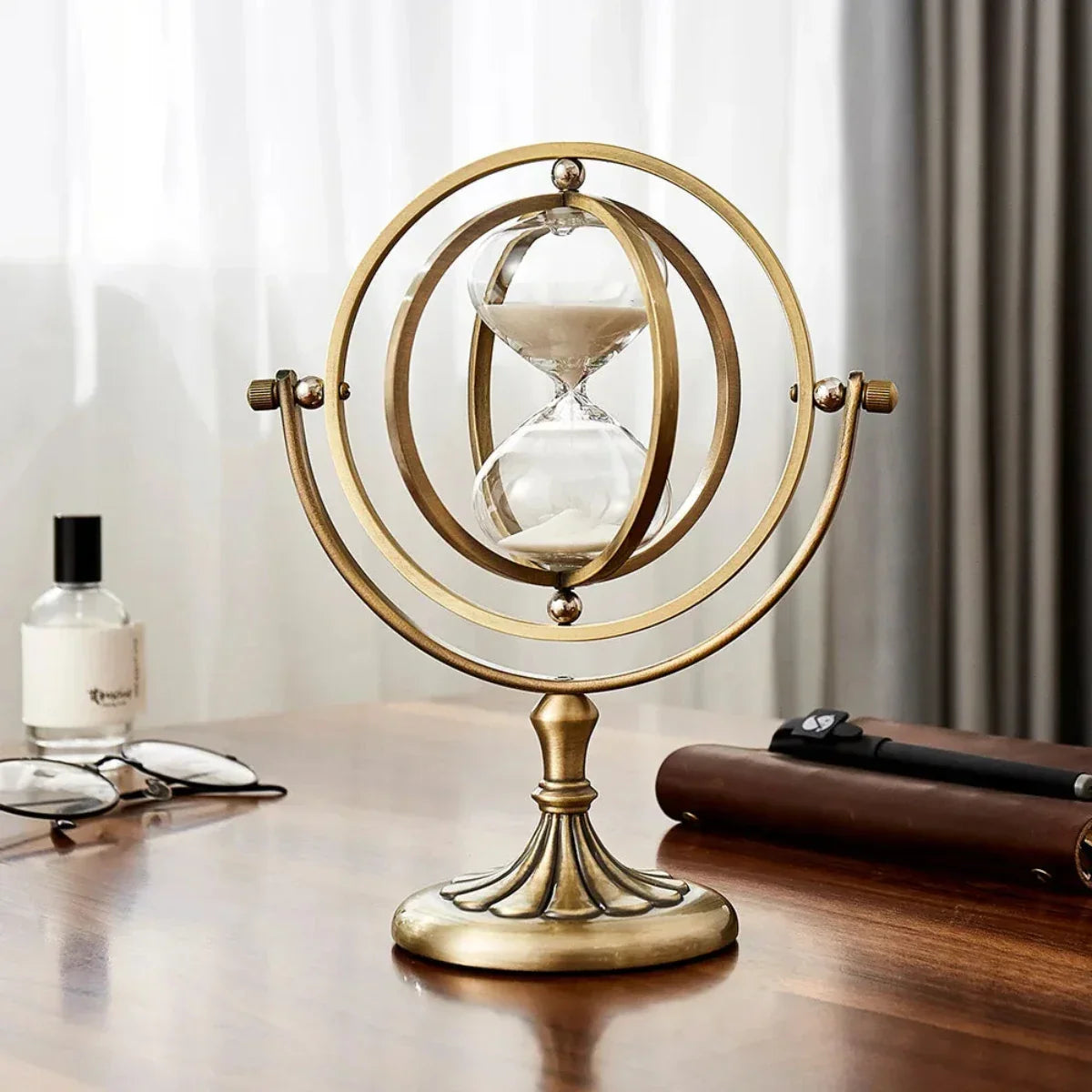 Clepsidră din metal, cu design minimalist, pentru decorarea elegantă a interiorului