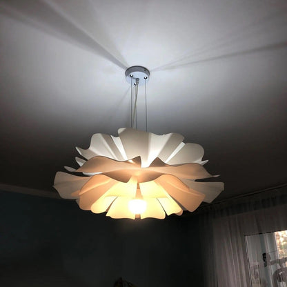 Cloud Flower Pendant Lamp – Timeless Elegance for Your Interior