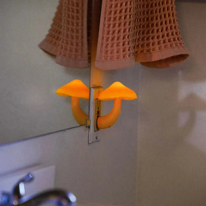 MushroomGlow - Plug-In Night Light