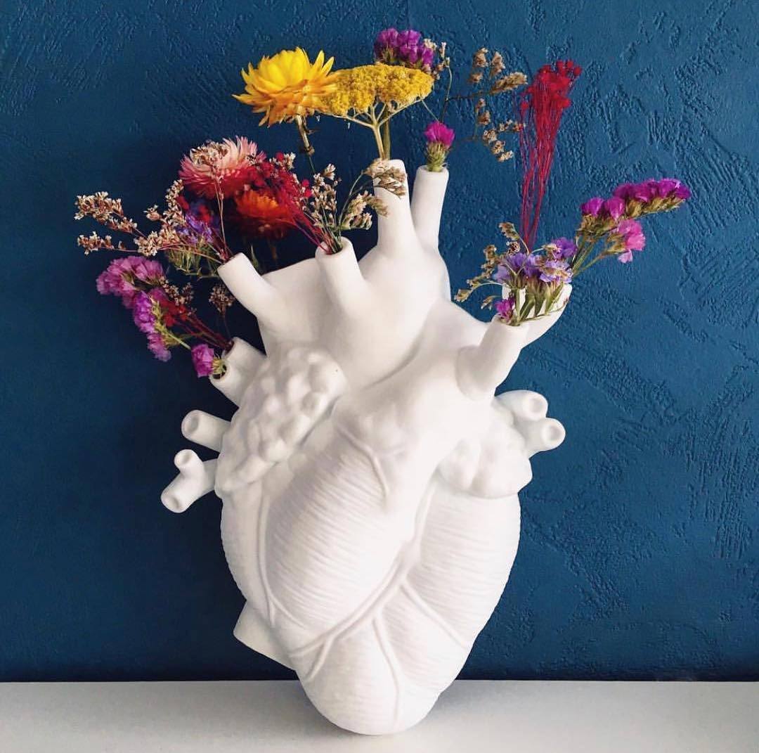 Jarrón creativo con forma de corazón - artístico y elegante para cualquier interior