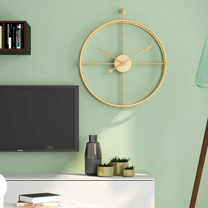IronClock Gold - Ceas de perete mare, minimalist, din metal - Elegant - Atemporal - Decorațiunea perfectă