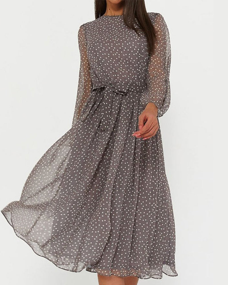 Isabelle | Elegant loose dress with dots