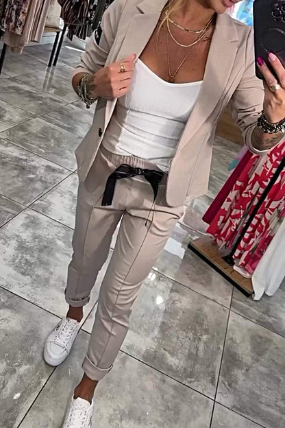 Stylish Two-Piece Blazer Set with Jogger Trousers for Women