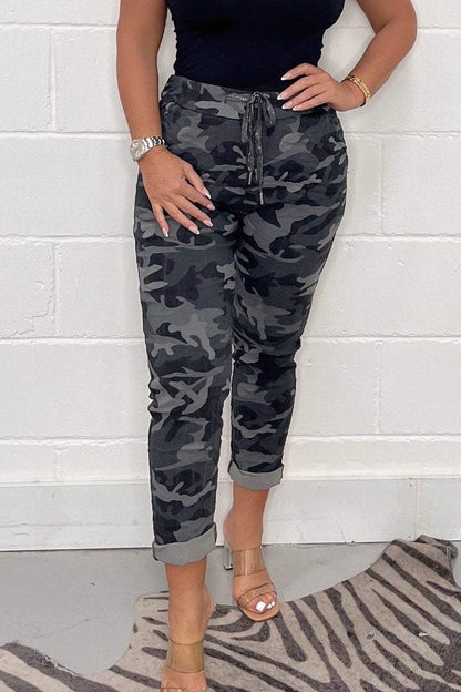 Pantalon camouflage élégant pour femme - Mare