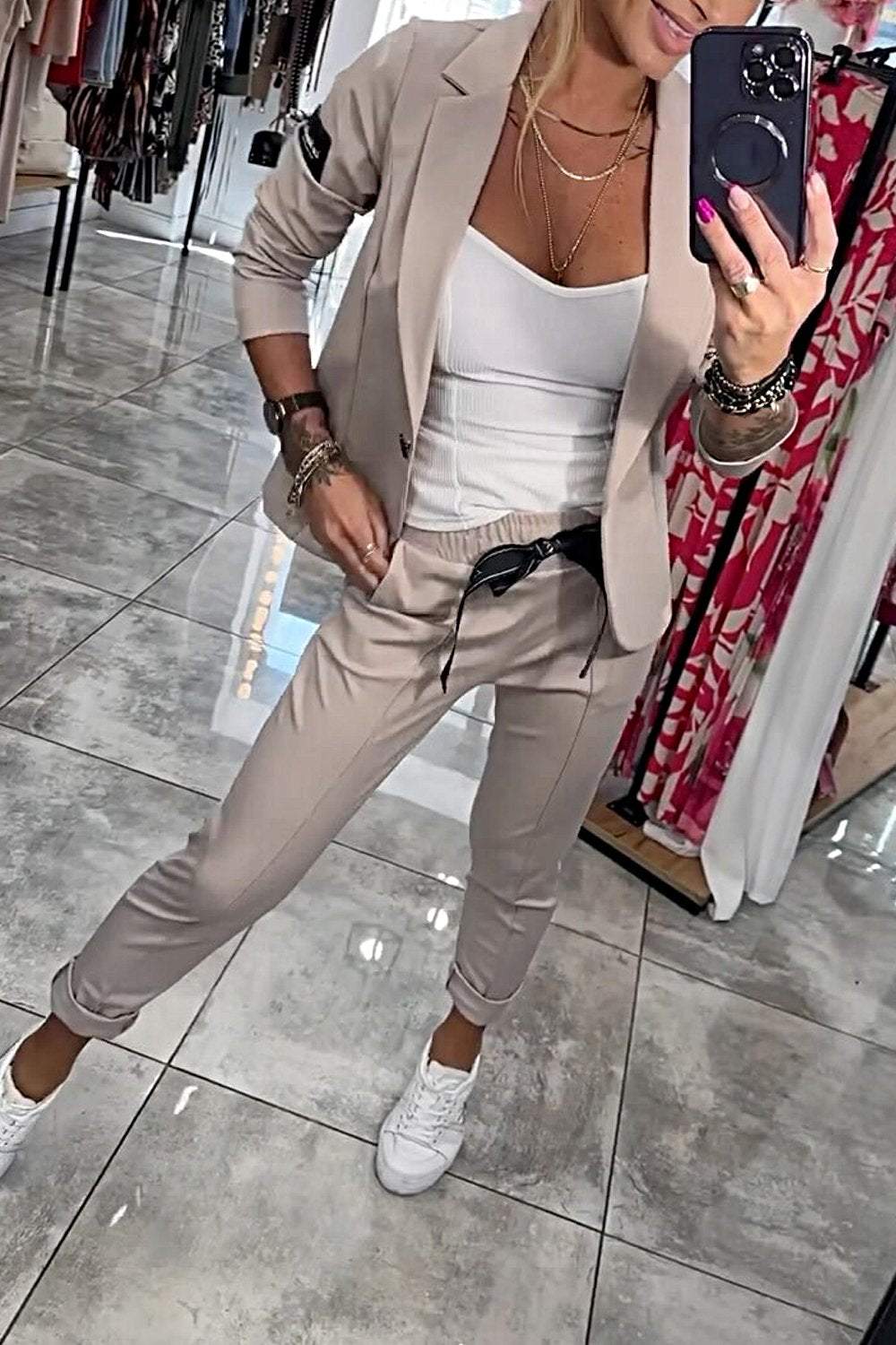 Stylish Two-Piece Blazer Set with Jogger Trousers for Women