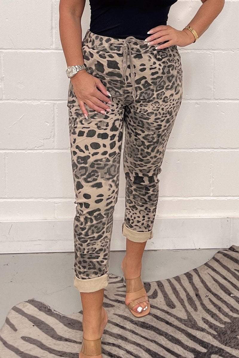 Pantalon camouflage élégant pour femme - Mare