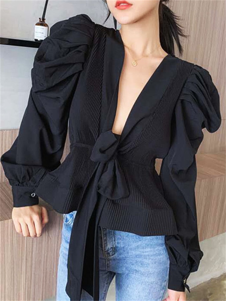 Käthe | V-neck Blouse with Puff Sleeves