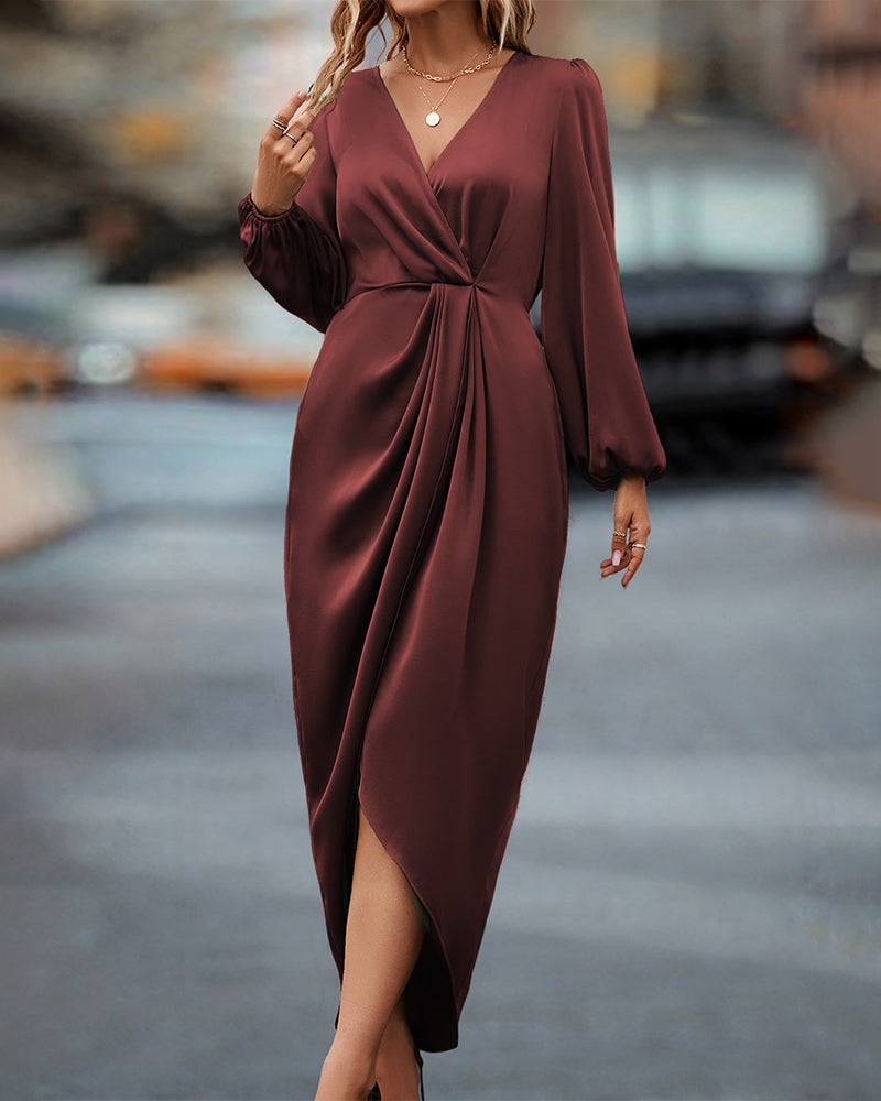 Kim | Elegant dress with lantern sleeves and v-neck
