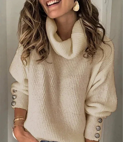Eleganter Damenpullover mit Rollkragen und Knöpfen an den Ärmeln