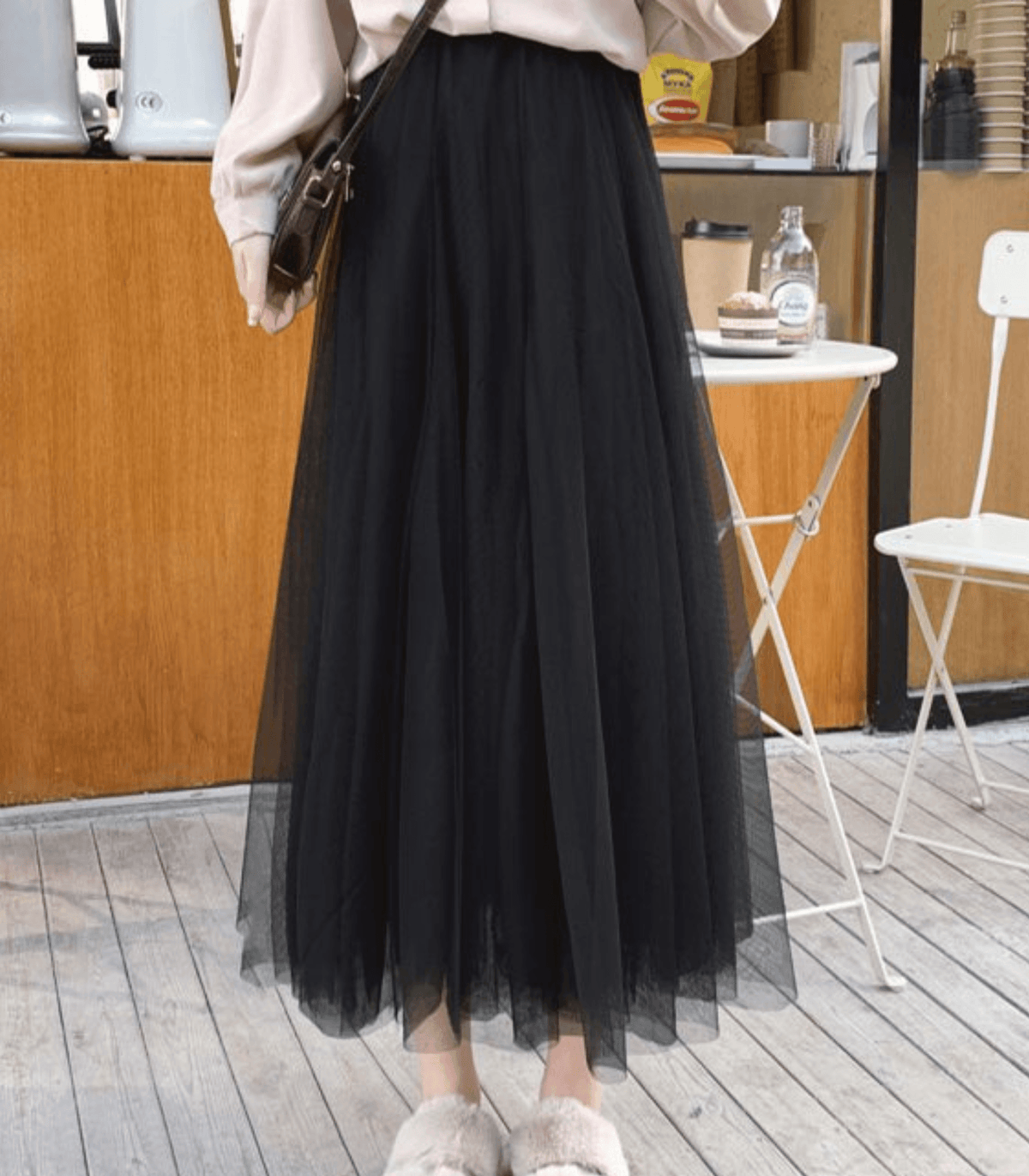 Saia comprida romântica e elegante com pregas e tule suave