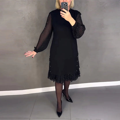 Long-sleeved elegant dress with polka dots