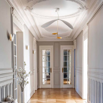 Nordic Lederam Manta Pendant Lamp – Elegant and Versatile
