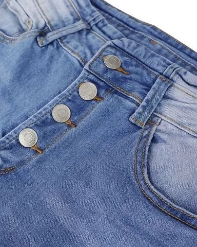 Lotte | High-Waisted Jeans in Style