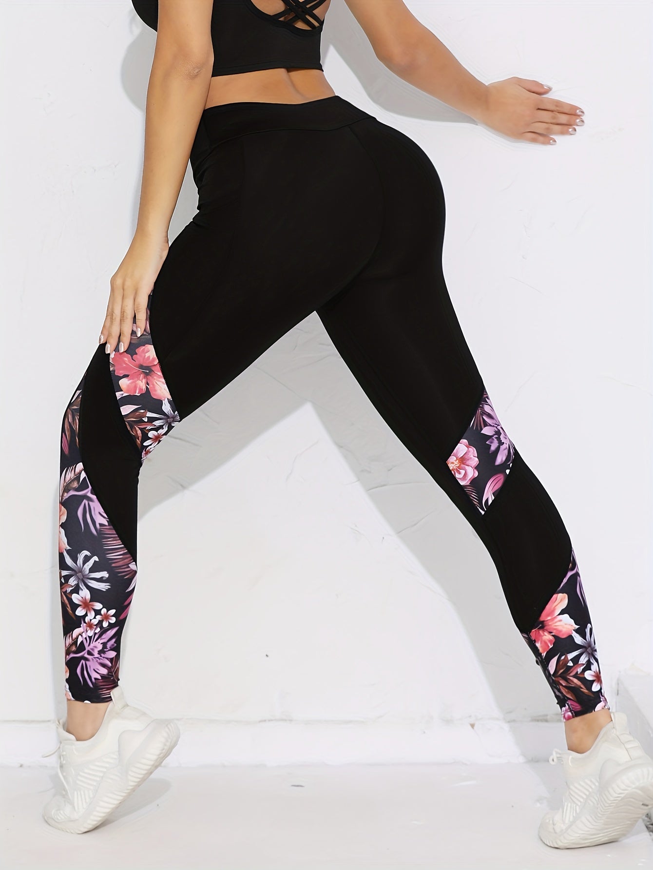 Lotte | High-waisted yoga leggings with floral pattern