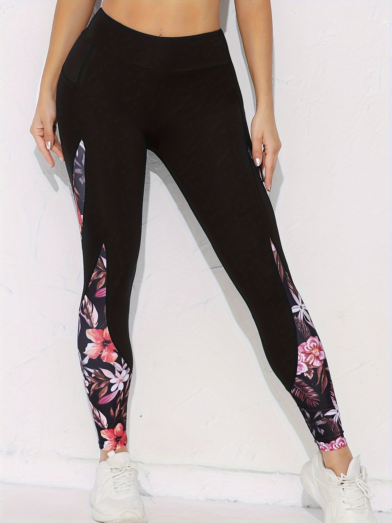 Lotte | High-waisted yoga leggings with floral pattern