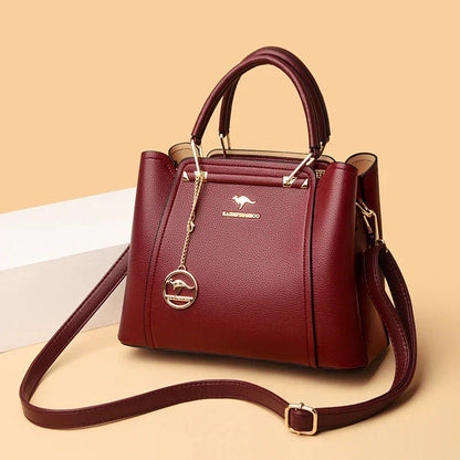Luxury Ladies Handbag with Refined Details and Timeless Design