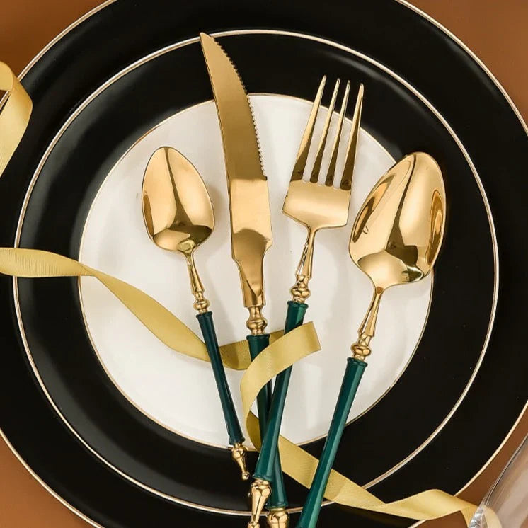Luxury Cutlery Set - Timeless Design - Elevate Elegant Dinners