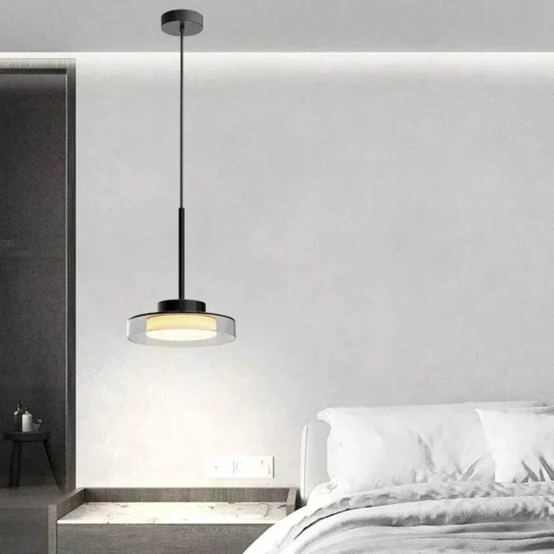 Pendellampe i fransk stil - elegant design i akryl og jern
