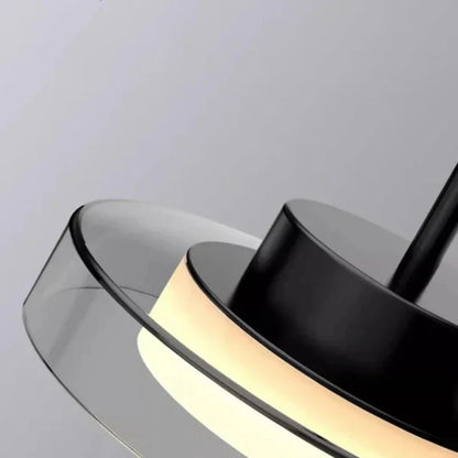 Pendellampe i fransk stil - elegant design i akryl og jern