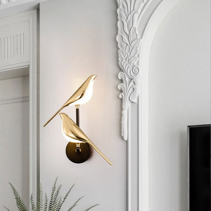 Illuminated Bird Wall Lamp