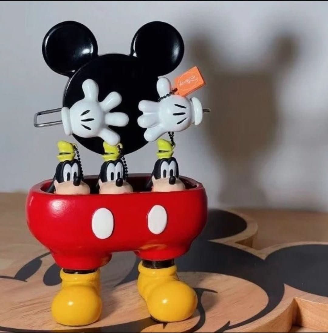 Mickey Stand | Cartoon Theme