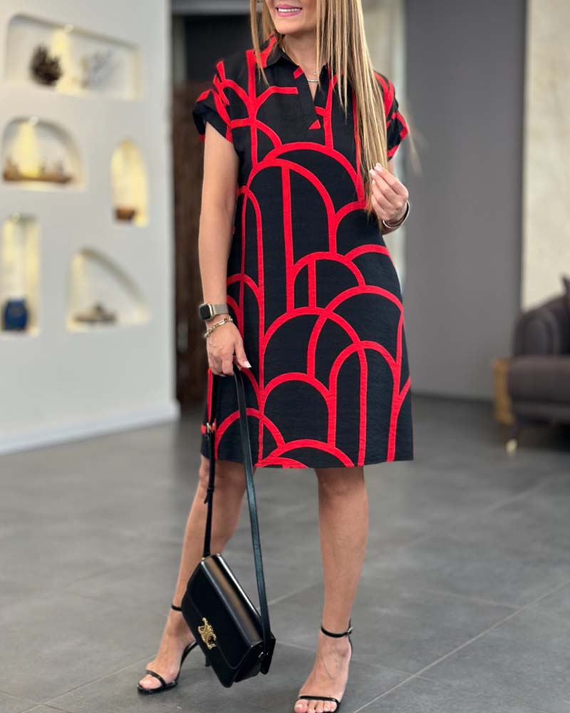 Midi dress with short sleeves and V-neck
