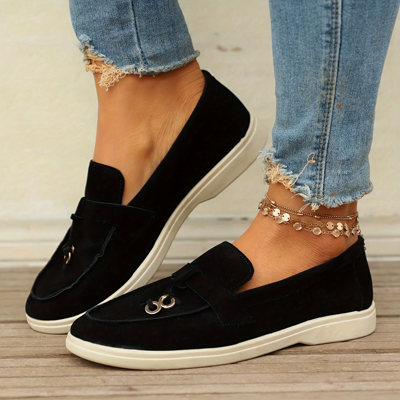 Mila | Women's tassel loafer with iron ring and decoration