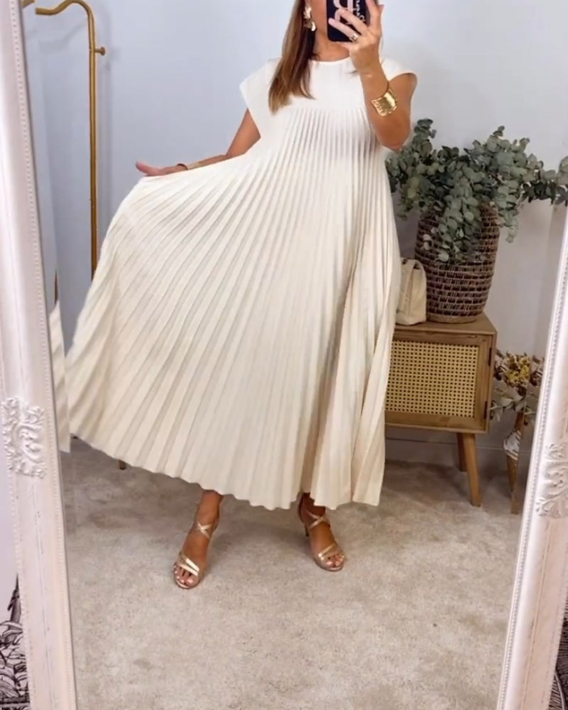 Robe simple sans manches plissée de couleur unie