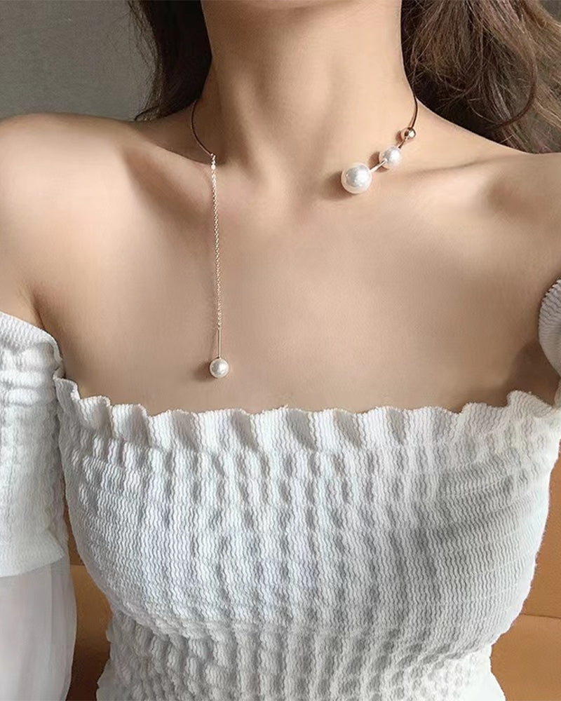 Nina | Clavicle Necklace with Faux Pearl