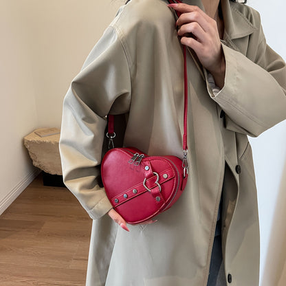 Nina | Heart-Shaped Shoulder Bag in Solid Colour